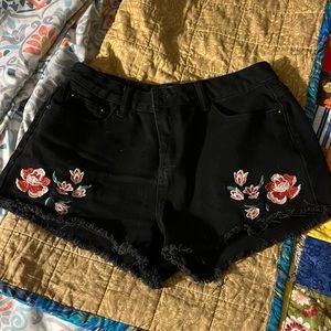 Blu pepper black denim shorts